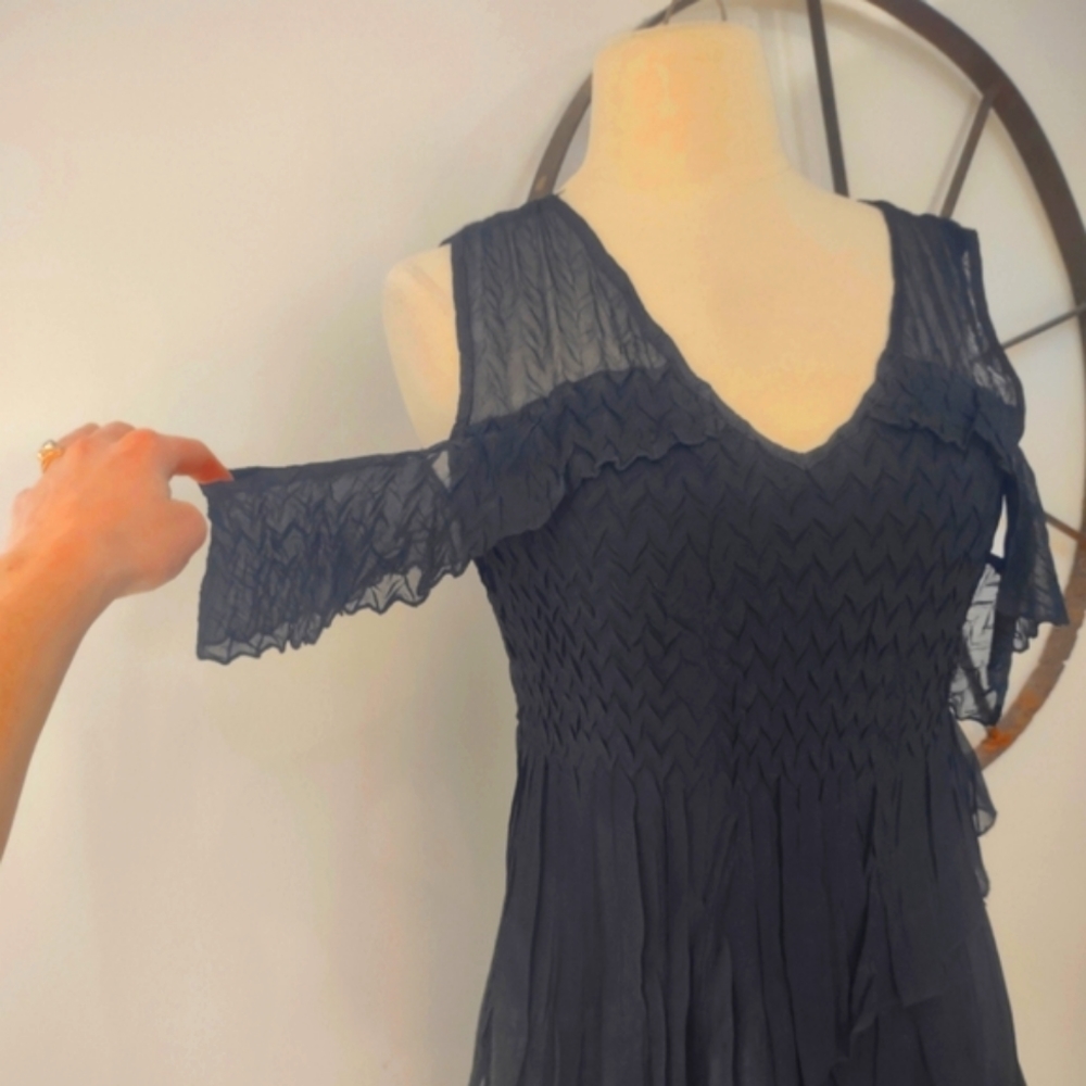 Komarov crepes cold shoulder black tea length dress S - Picture 2 of 7